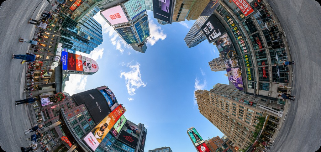 360° tour with call, chat, and email actions